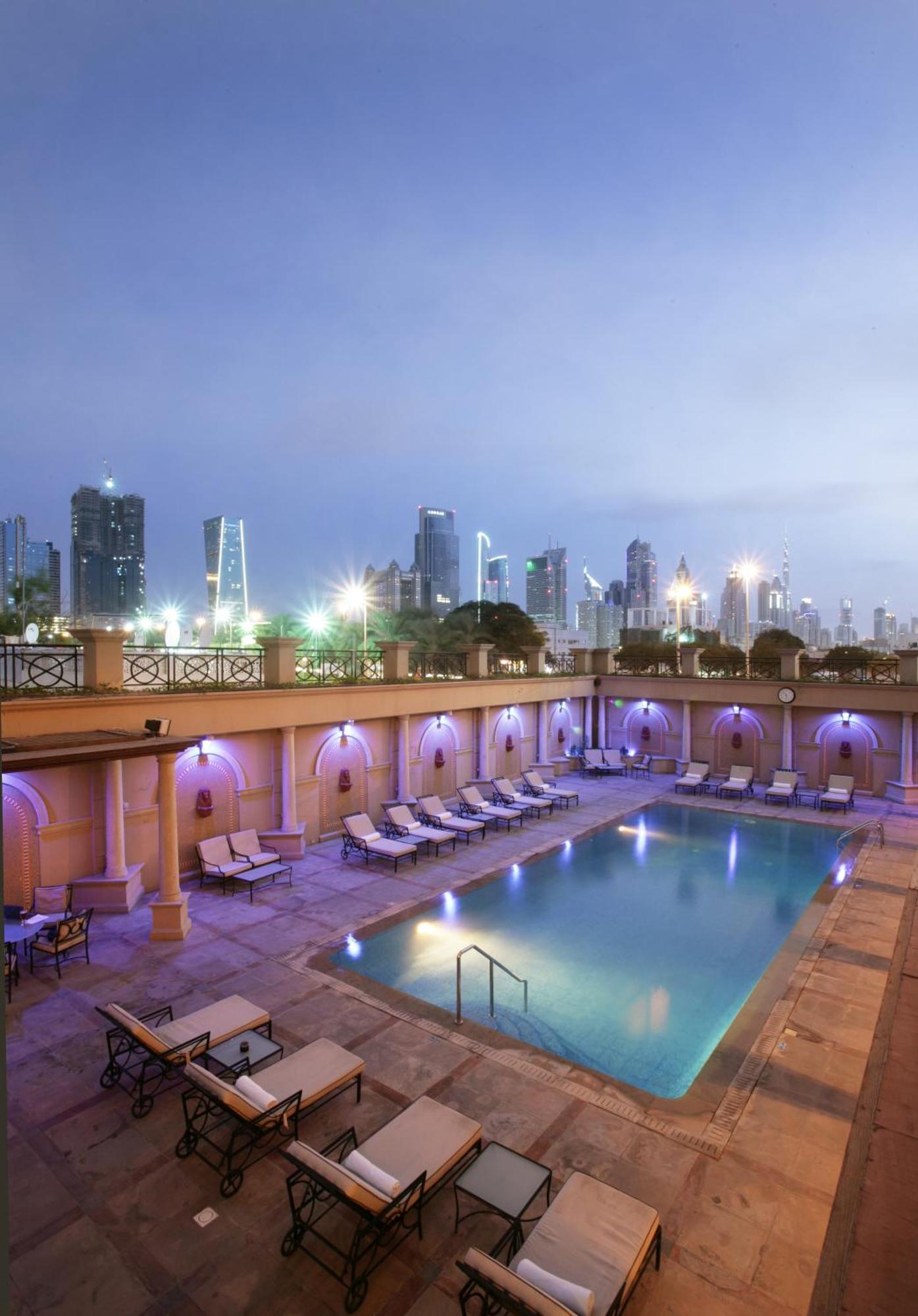 Chelsea Plaza Hotel Dubai Bagian luar foto